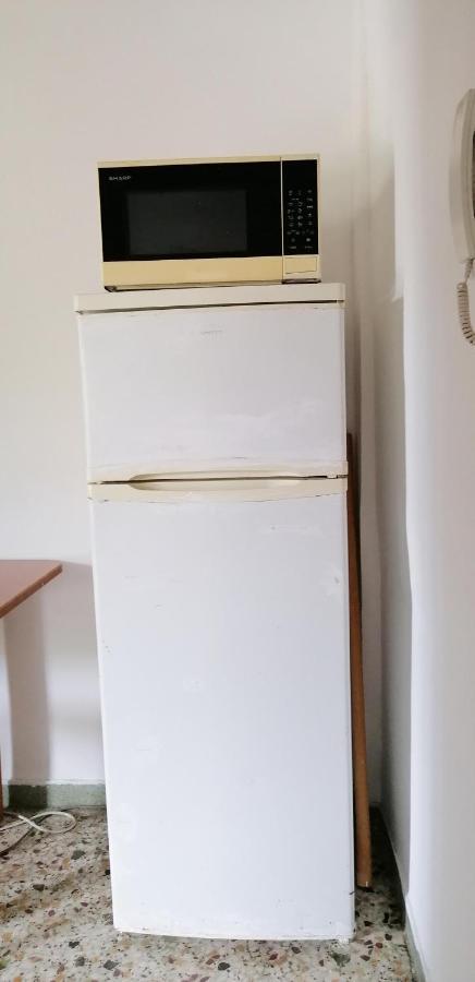 Shared Rooms Near Acropolis And Monastiraki 아테네 외부 사진